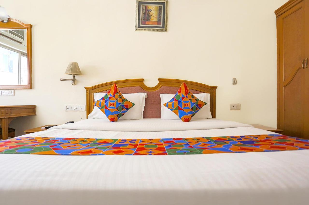Fabhotel Altus Gurgaon Extérieur photo